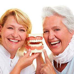 Dentadura ajustable para una sonrisa natural y segura. Hacemos envíos gratis🎁  a todo Guatemala